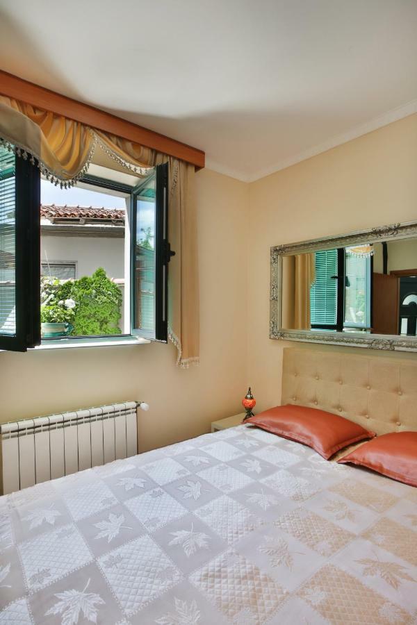 Apartments Holiday Lux Sutomore Esterno foto
