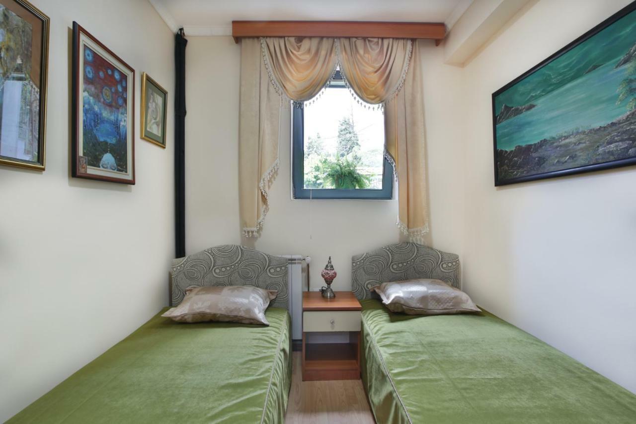 Apartments Holiday Lux Sutomore Esterno foto